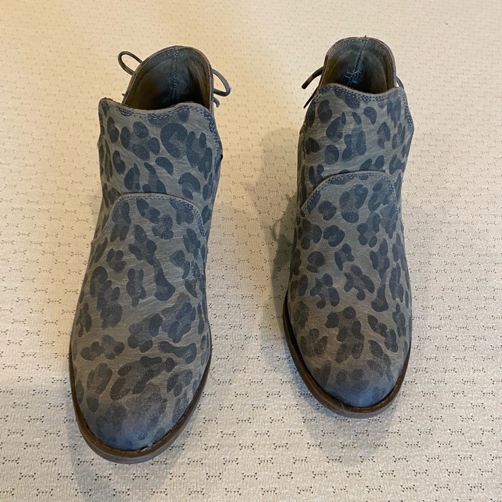 Gray leopard ankle boots